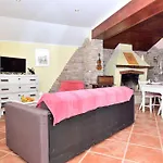 Rustic House With Private Swimming Pool Pola