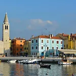 Casa vacanze Rustic House With Private Swimming Pool Pola