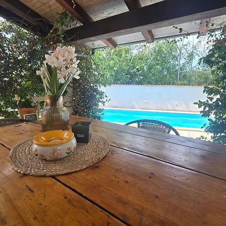 펜션 Rustic House With Private Swimming Pool 풀라