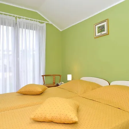 펜션 Rustic House With Private Swimming Pool 풀라