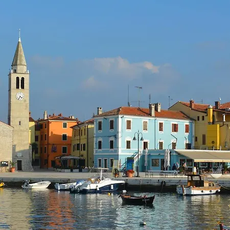 펜션 Rustic House With Private Swimming Pool 풀라