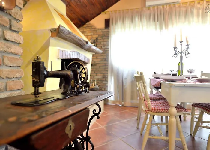 Rustic House With Private Swimming Pool * Póla