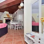 Semesterbostad Rustic House With Private Swimming Pool